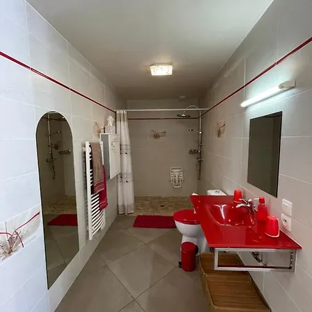 Du Puy De L'etang Bed & Breakfast