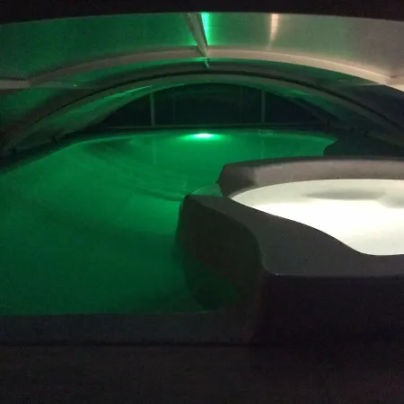 Du Puy De L'etang فندق مبيت وإفطار 4*